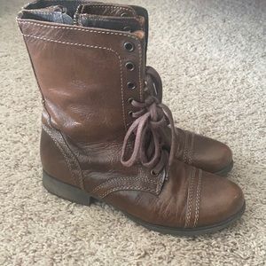 Combat boots, great condition!